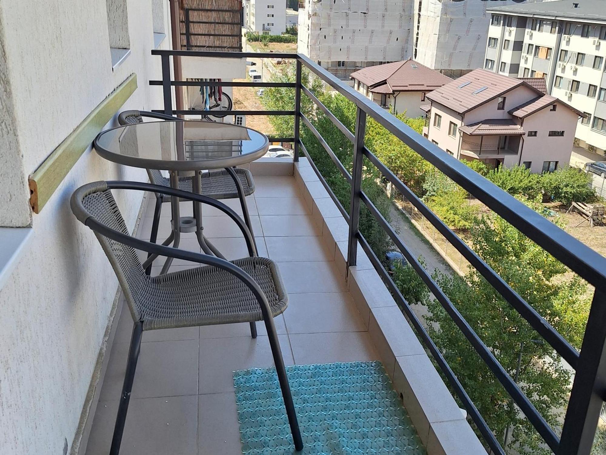 Cazare Apartament 2 Camere Decomandat Militari Chiajna Dış mekan fotoğraf